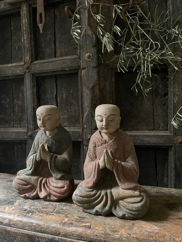 Buddha (rechts)