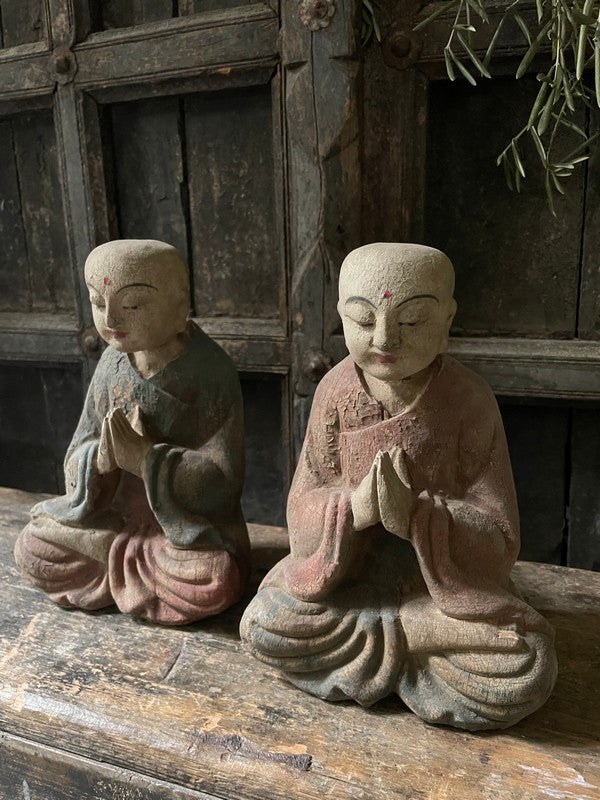 Buddha (rechts)
