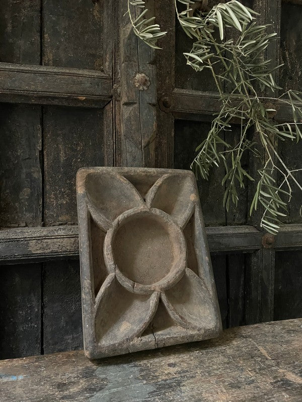Oude houten Nepalese kruidenbak