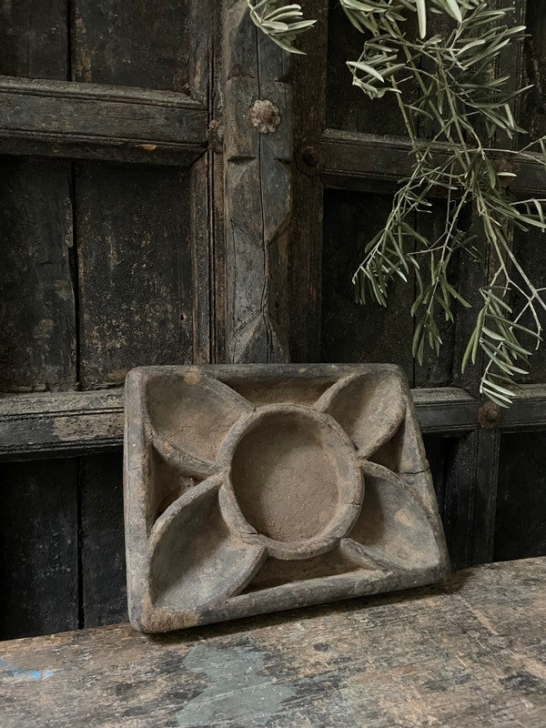 Oude houten Nepalese kruidenbak